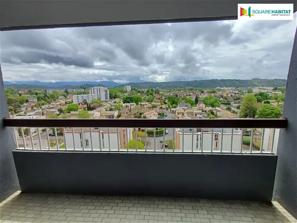 Location appartement 3 pièces - 76.2m² à Billere (64140)