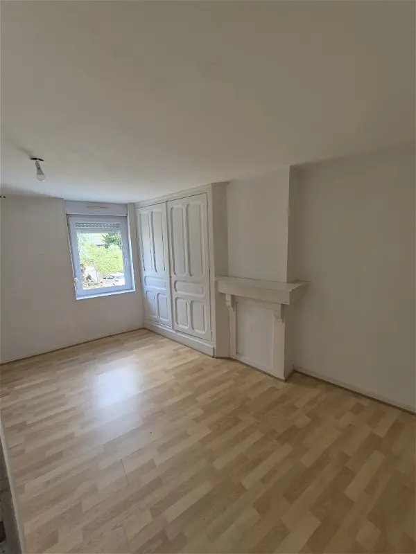 Location maison 3 pièces - 79m² à Estevelles (62880)