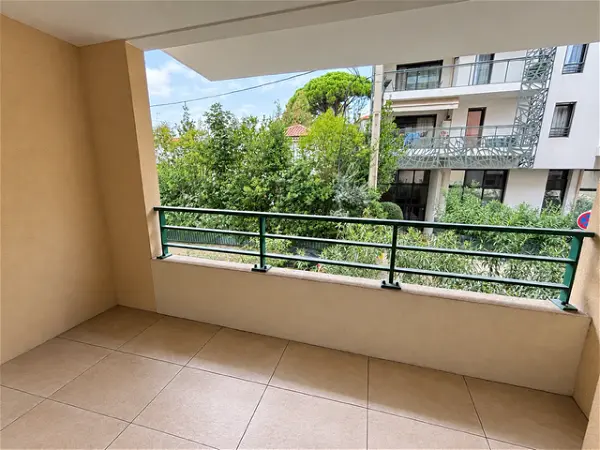 Appartement à louer - JUAN LES PINS, 2 pièces