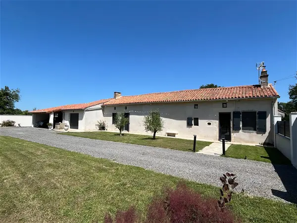 Maison à vendre - LUCHAPT, 4 pièces