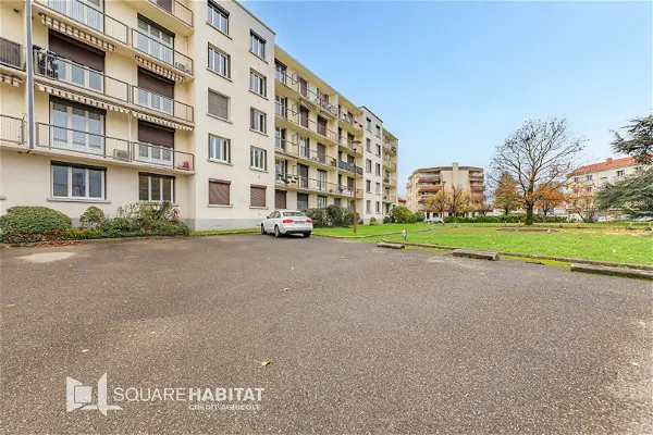 Appartement à vendre - ROUSSILLON, 4 pièces