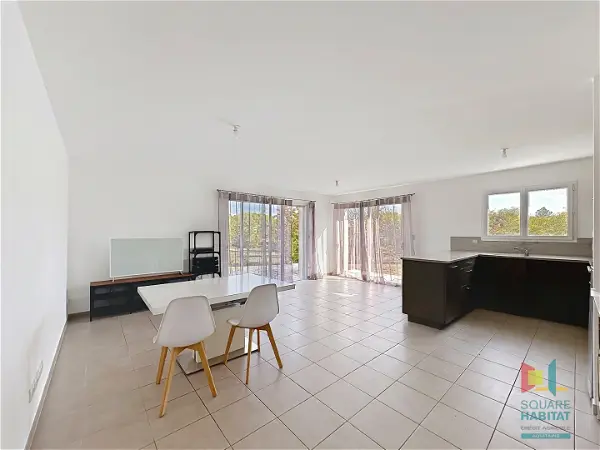 Location appartement 4 pièces - 90.37m² à Beychac et caillau (33750)