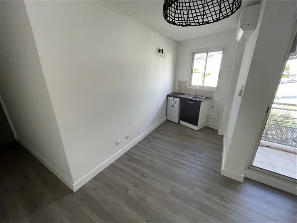 Location appartement 1 pièce - 22m² à Saint denis (97400)