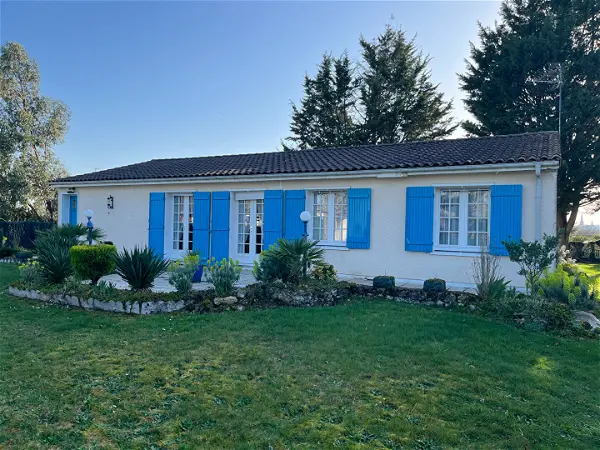 Maison à vendre - MONTMORILLON, 4 pièces