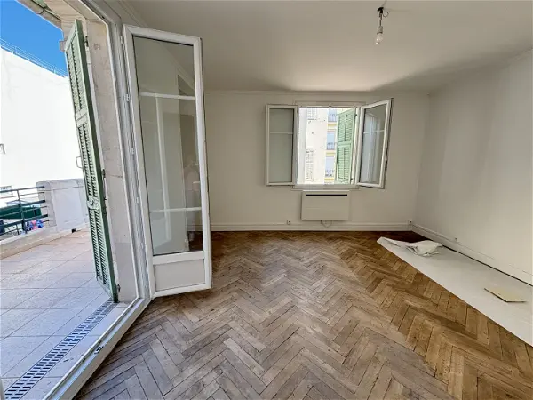 Appartement à louer - NICE, 2 pièces
