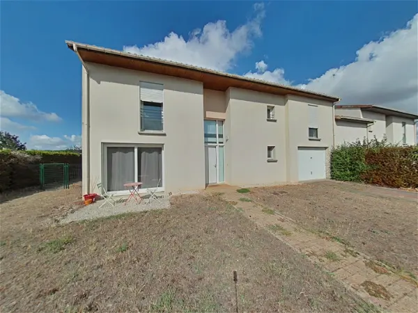 Maison à louer - MAZEROLLES, 5 pièces