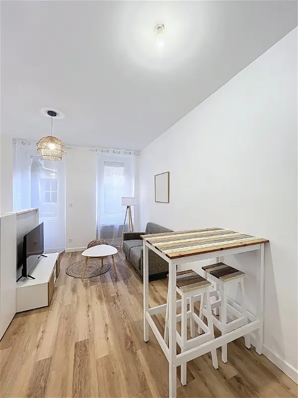 Location appartement 1 pièce - 26m² à Villeneuve sur lot (47300)