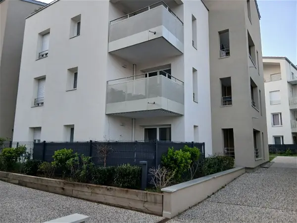 Location appartement 2 pièces - 60m² à Irigny (69540)