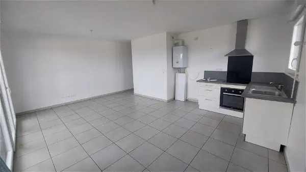 Location appartement 3 pièces - 61m² à L'isle-d'abeau (38080)