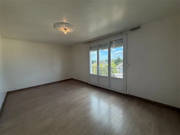 Appartement à louer - CHAMBRAY LES TOURS, 2 pièces
