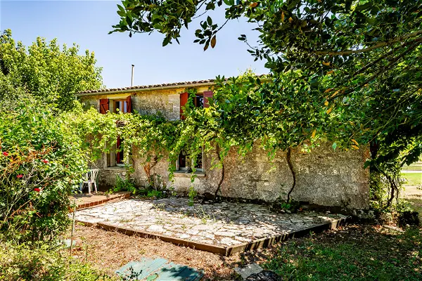 Achat maison 7 pièces - 83m² à Rauzan (33420)