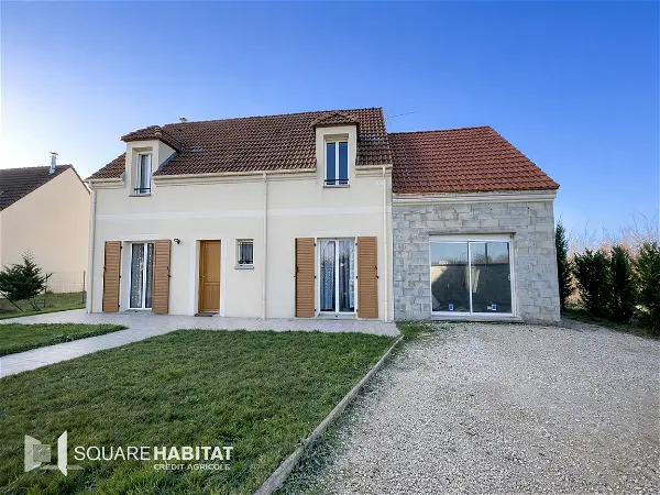 Maison à vendre - COURTENAY, 6 pièces
