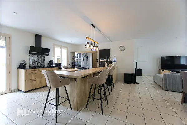 Maison à vendre - VENDRENNES, 5 pièces