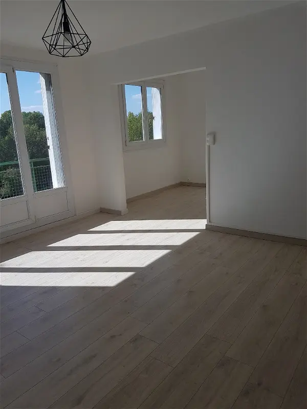 Location appartement 4 pièces - 66.37m² à Rousies (59131)