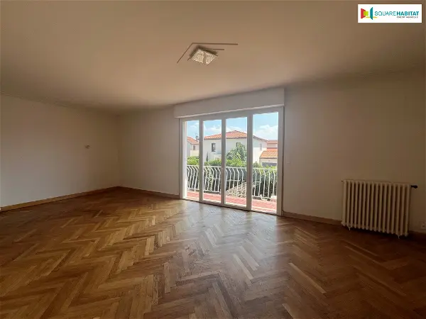 Location appartement 3 pièces - 105m² à Semeac (65600)