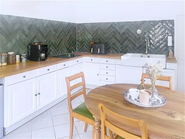 Maison à louer - SAINT GENES DE BLAYE, 6 pièces