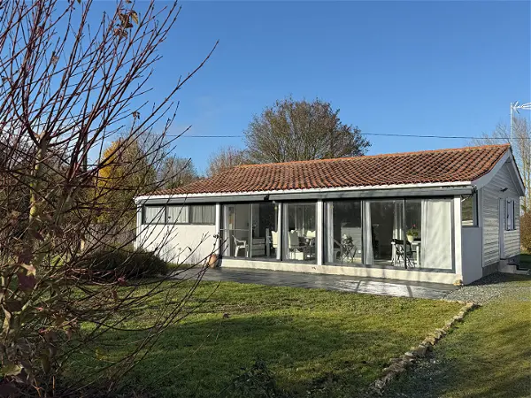Achat maison 3 pièces - 86m² à Surgeres (17700)