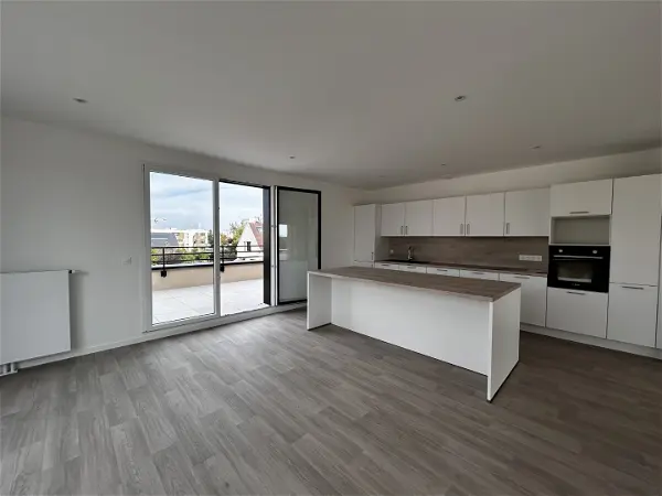 Location appartement 5 pièces - 129.37m² à Fleury sur orne (14123)