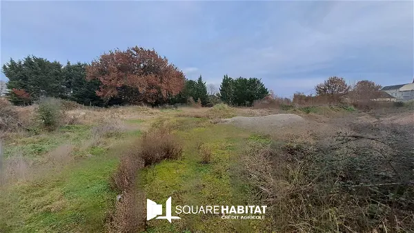 Terrain à vendre - CHATELLERAULT - 4999 m²