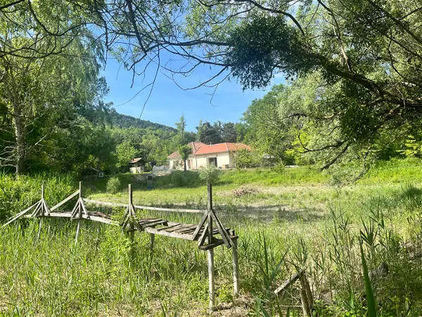 Achat maison 4 pièces - 138m² à Aspres sur buech (05140)