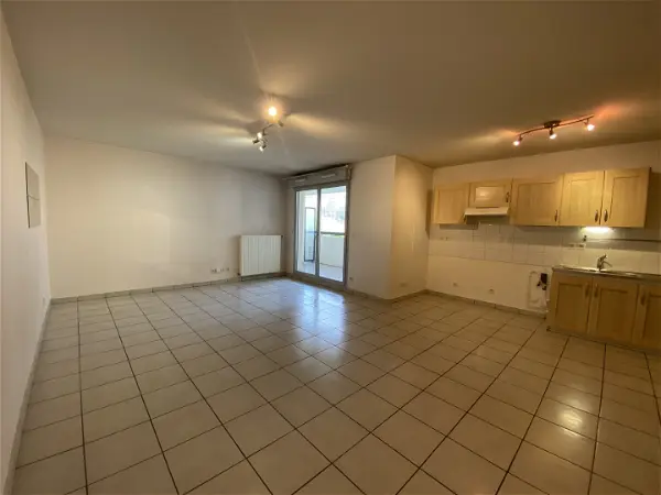 Appartement à louer - CHALLES LES EAUX, 2 pièces