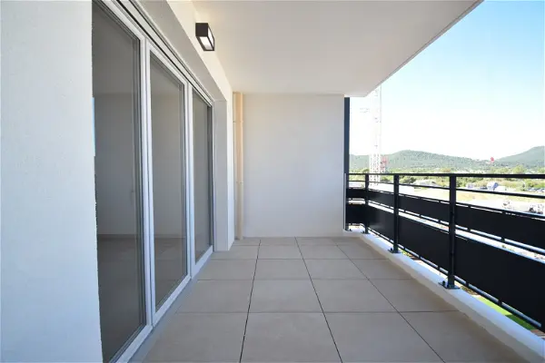 Location appartement 2 pièces - 44.63m² à Hyeres les palmiers (83400)
