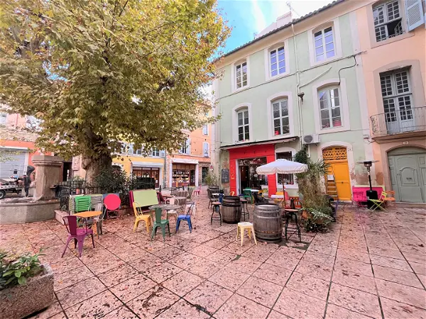 Local commercial à vendre - APT, 3 pièces