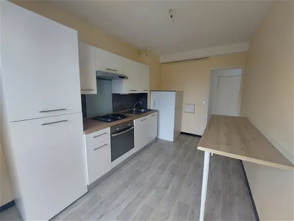 Appartement à louer - NEUVILLE LES DIEPPE, 4 pièces