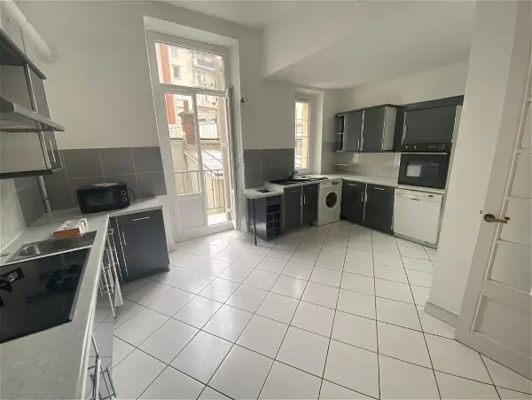 Appartement à louer - Grenoble, 4 pièces