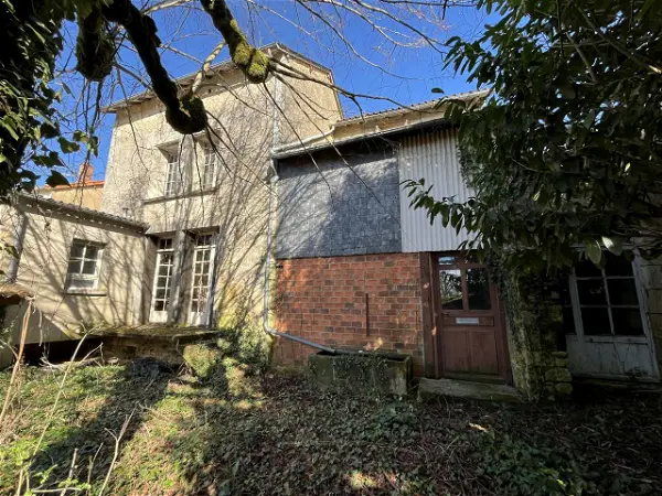 Maison à vendre - USSON DU POITOU, 8 pièces
