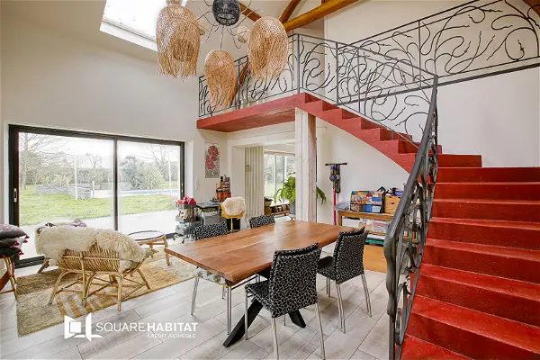 Maison à vendre - PELLOUAILLES LES VIGNES, 7 pièces