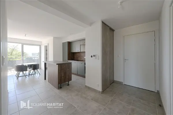 Appartement à vendre - LES ABRETS EN DAUPHINE, 3 pièces