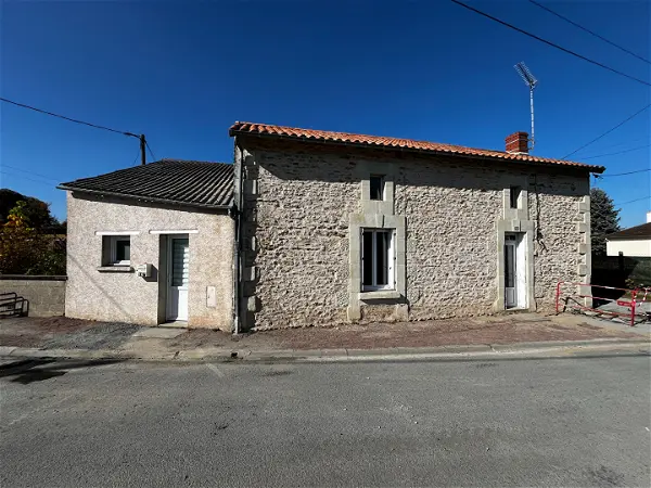 Maison à vendre - LENCLOITRE, 4 pièces