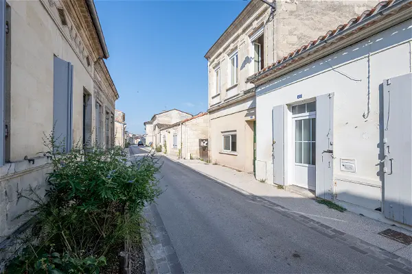 Achat maison 9 pièces - 131.32m² à Macau (33460)