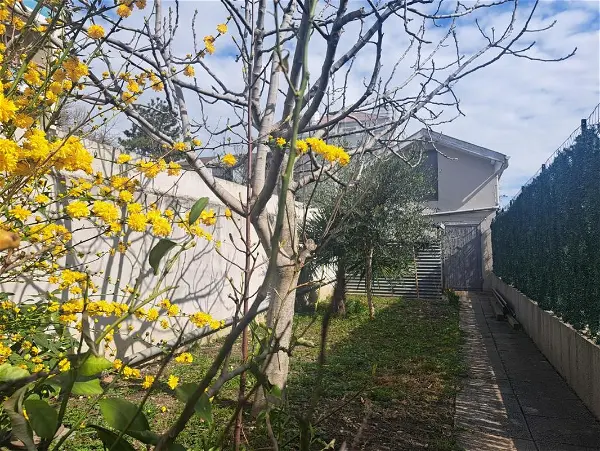 Maison à louer - Fontaine, 3 pièces