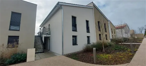 Location appartement 4 pièces - 81m² à Villefranche-sur-saône (69400)