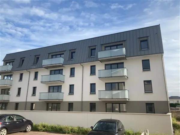 Appartement à louer - IFS, 1 pièce