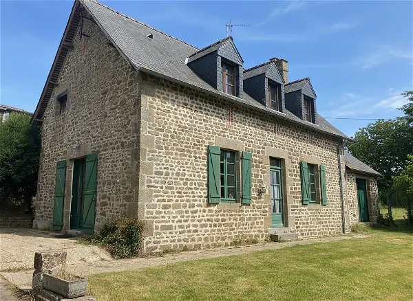 Achat maison 7 pièces - 155m² à Larchamp (53220)