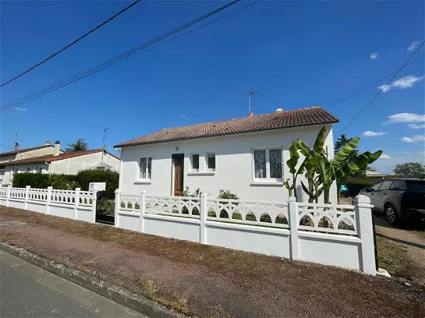 Maison à vendre - SCORBE CLAIRVAUX, 4 pièces