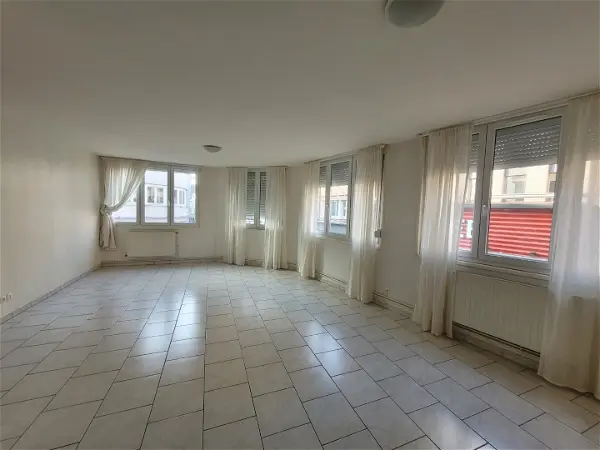 Location appartement 3 pièces - 72.11m² à Lens (62300)