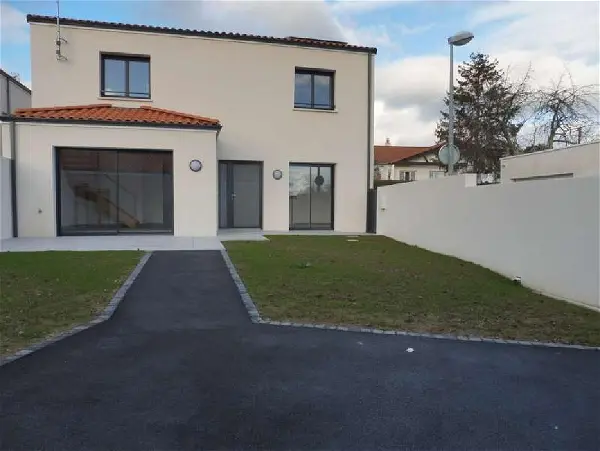 Location maison 5 pièces - 123m² à Cholet (49300)
