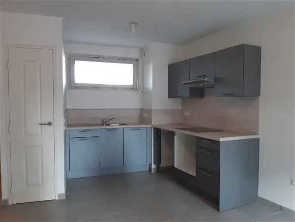 Appartement à louer - Grenoble, 2 pièces