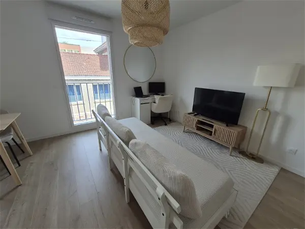 Location appartement 2 pièces - 43.52m² à Lille (59160)