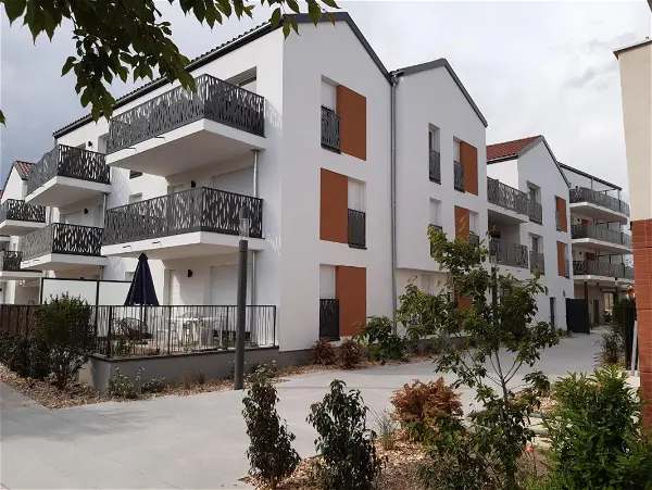 Location appartement 2 pièces - 42.6m² à Saint-laurent-de-mure (69720)