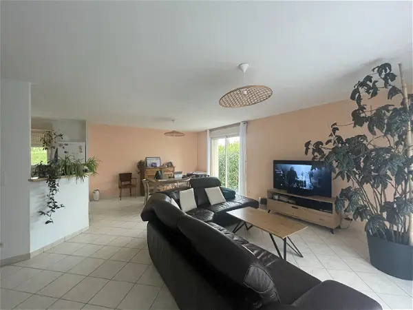 Location maison 4 pièces - 85m² à Parce sur sarthe (72300)