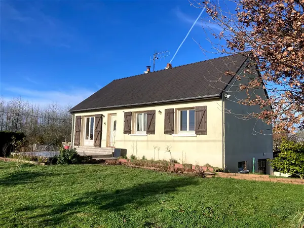 Maison à vendre - BEAUFORT EN VALLEE, 7 pièces