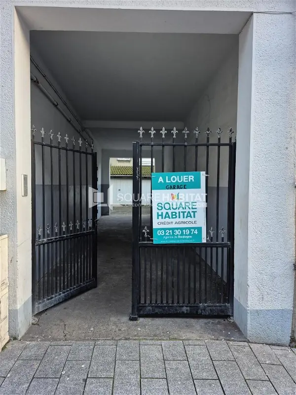 Stationnement à louer - Boulogne-sur-Mer - 10 m²