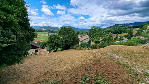 Terrain à vendre - SAINT GENIX LES VILLAGES - 1102 m²