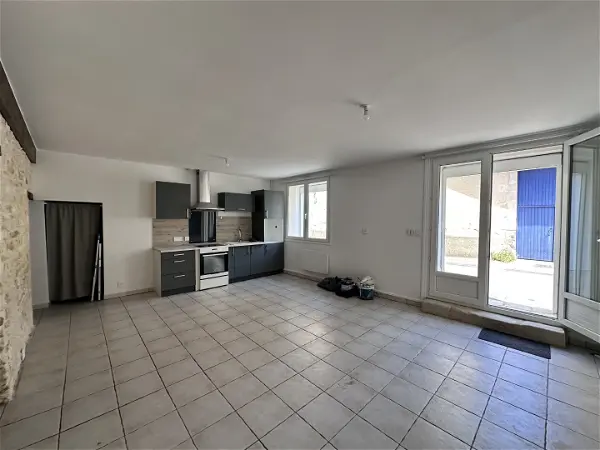 Location maison 2 pièces - 47m² à Neuville de poitou (86170)