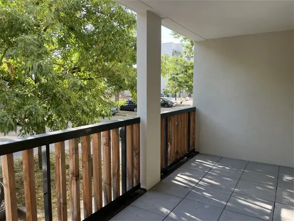 Location appartement 2 pièces - 40m² à L'isle-d'abeau (38080)